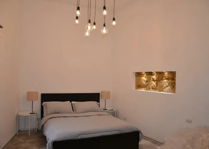 Ilgiardinodilina * 阿格里真托